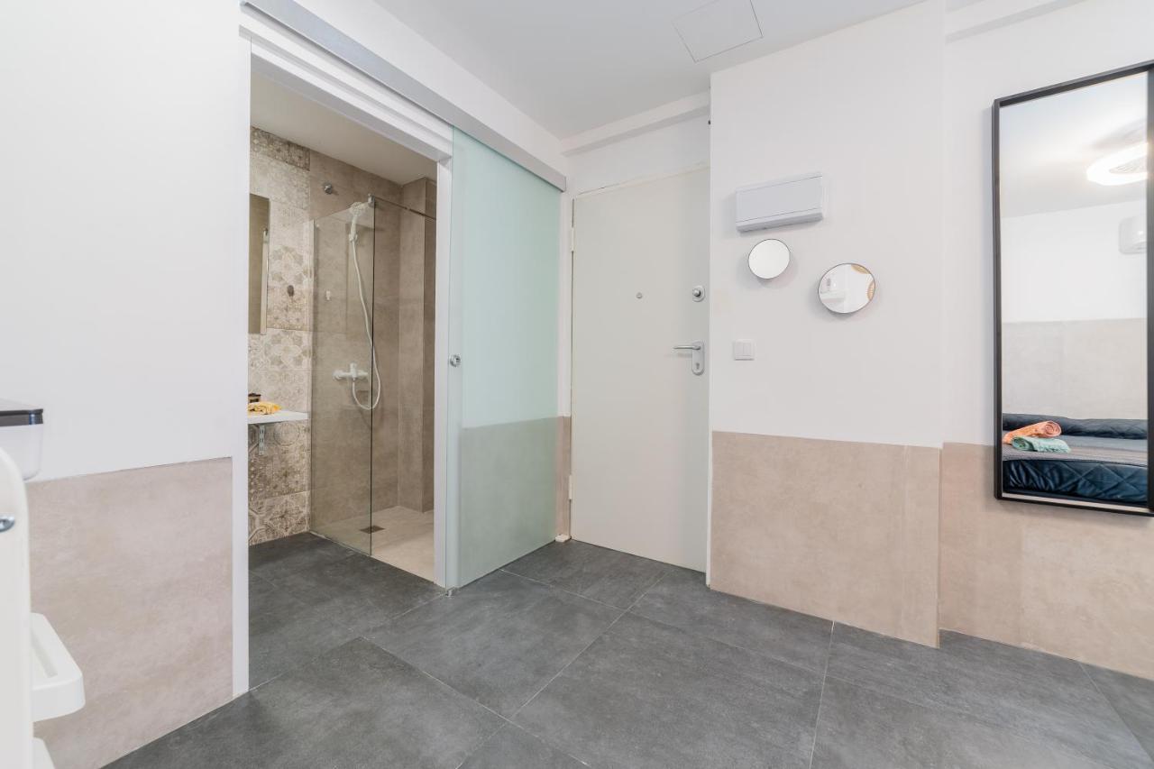 Aptuvalencia-F&B Sol Sl Zewnętrze zdjęcie